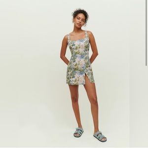 Reformation Noha dress in hillside.